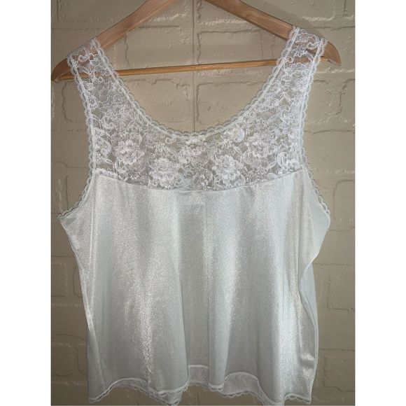 Vintage White Lace Tank Top - Picture 5 of 11